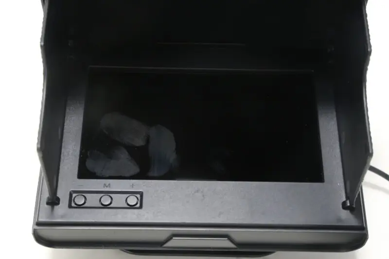 Przenośna podwodna kamera wędkarska 5” IPS (2)